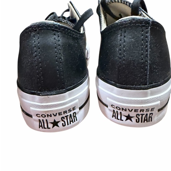Converse Chuck Taylor All Star Lift Platform Leather Low-Top Shoes Black 5.5 - Picture 3 of 5